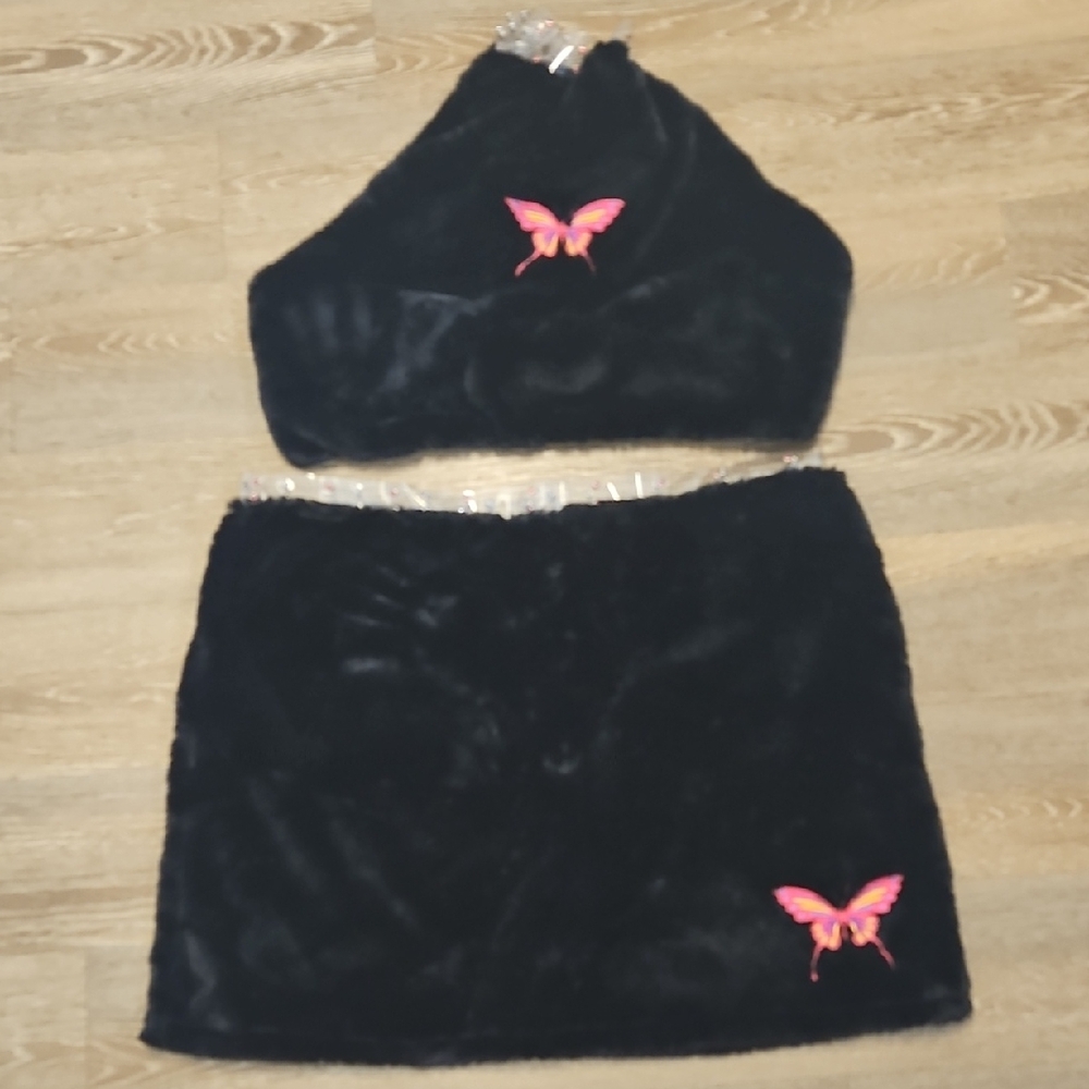 CLUB EX 3X DOLLS KILL Black Fuzzy Two-Piece Set with Pink Butterfly